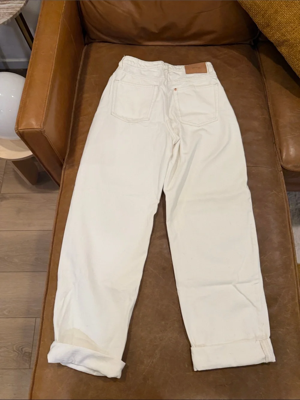 Relaxed White Boyfriend Jeans